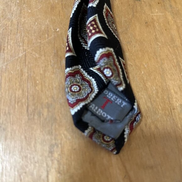 ROBERT TALBOTT STACKPOLE MOORE TRYON  Black Red&gold Pattern 100% SILK NECK TIE - Picture 5 of 6